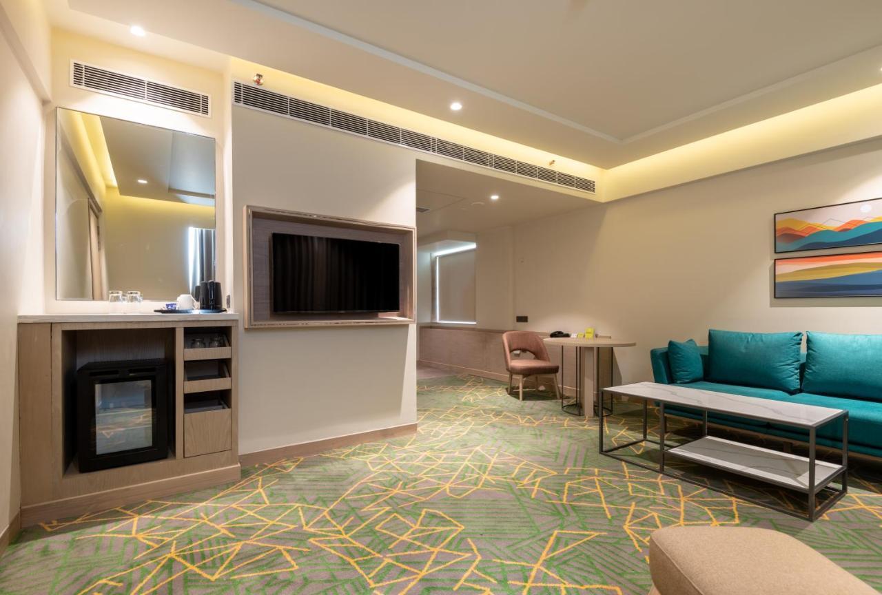 Holiday Inn Katra Vaishno Devi By Ihg Екстериор снимка